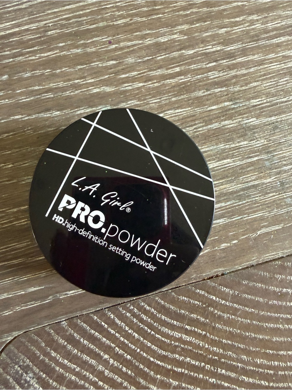 NWT L.A Girls PRO.powder HD Setting Powder transluscent